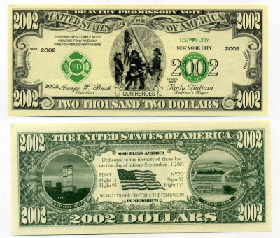 США 2002 ДОЛЛАРА 2002 СУВЕНИРНАЯ БАНКНОТА, ГЕРОИ ПРОШЛЫХ ЛЕТ, МЕМОРИАЛ ПАМЯТИ ЖЕРТВАМ АТАКИ 11 СЕНТЯБРЯ 2001, ПЕНТАГОН И БАШНИ БЛИЗНЕЦЫ бумага UNC (ПРЕСС) 8588-68-3-1